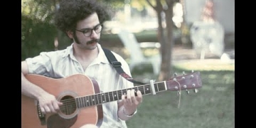 El cantautor uruguayo LEANDRO AQUISTAPACIE presenta "Capítulo 2"