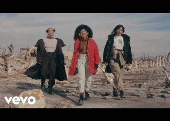 Miss Bolivia, Perotá Chingó - Menos Mierda