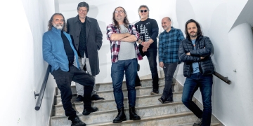 Foto: Damián Cejas. Mateo x 6, de izquierda a derecha: Ney Peraza, Jorge Schellemberg, Mandrake Wolf, Popo Romano, Pitufo Lombardo y Martín Ibarburu.