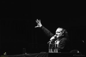 Dario Sztajnszrajber - Deconstrucciones El amor, el poder, la muerte 27 de octubre del 2021 en Antel Arena Fotografía: Florencia Veres