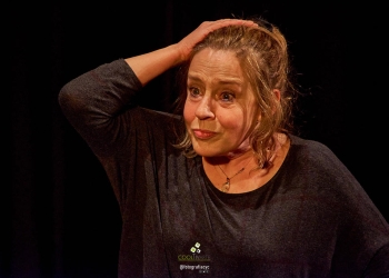 La Mesa - Teatro del Anglo - Sábados 21:00 - domingos 19:00 horas. Teatro del Anglo (San José 1426) Foto © Chiazzaro Castro www.cooltivarte.com