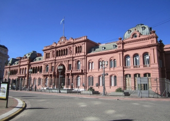 La Casa Rosada es la sede del Poder Ejecutivo de la República Argentina.