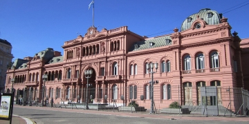 La Casa Rosada es la sede del Poder Ejecutivo de la República Argentina.