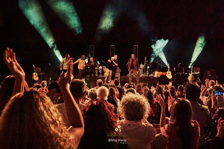 Mateo x 6: Edú Pitufo Lombardo - Ney Peraza - Mandrake Wolf - Jorge Schellemberg - Popo Romano - Juan Carlos Ferreira - octubre 2021 - Foto © Chiazzaro Castro