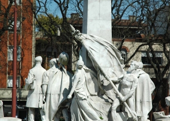 monumento-de-jose-pedro-varela-foto-federico-meneses