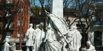 monumento-de-jose-pedro-varela-foto-federico-meneses