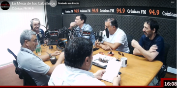 LA MESA DE LOS CABALLEROS