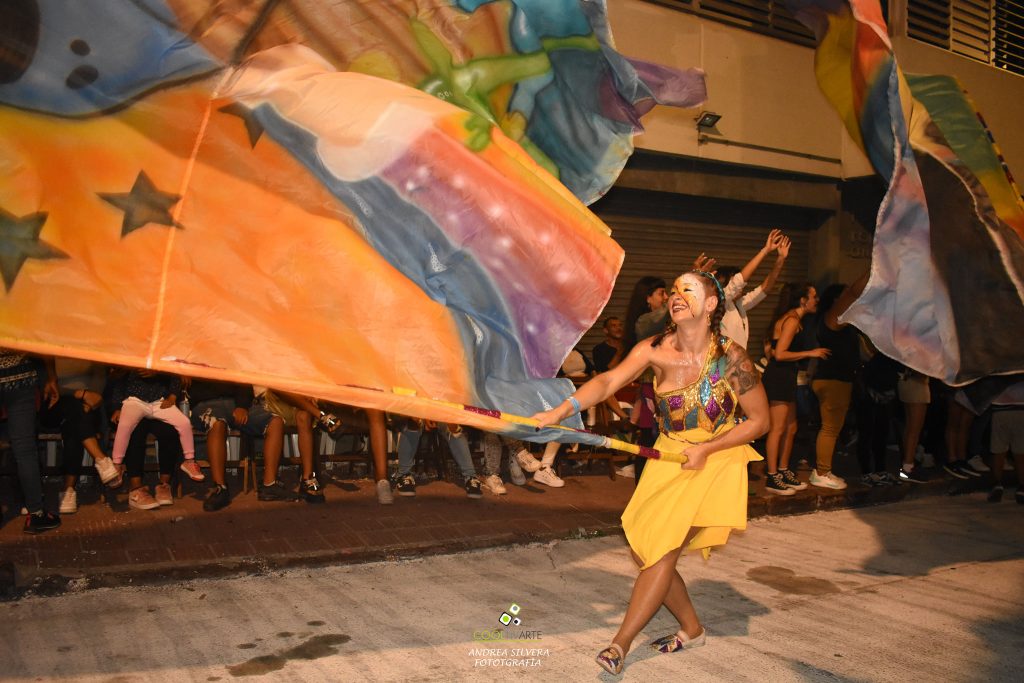 llamadas el día viernes 11-02-2022 por la calle Isla De Flores Foto Andrea Silvera
