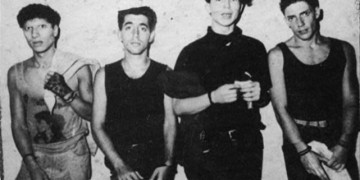 los traidores flores en mi tumba