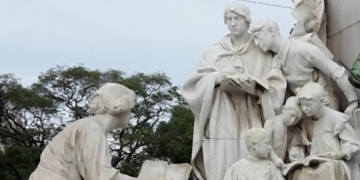 fragmento monumento a varela - montevideo - uruguay - cooltivarte