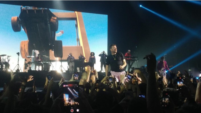 Crowdsurfing Montevideo - Gorillaz en Antel Arena - Abril 2022 - Foto - Jorge Machado