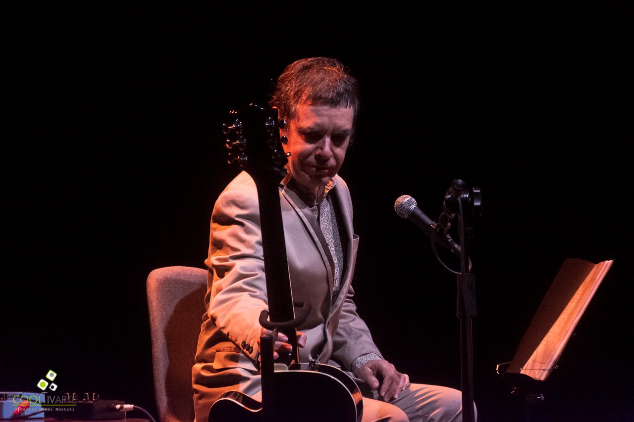 Fernando Cabrera en Magnolio Sala #Fotogalería © Camilo Gómez Montoli Fernando Cabrera en Magnolio Sala Fotogalería Camilo Gómez Montoli