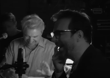 Kevin Johansen, David Byrne - Last Night I Was Dreaming With You