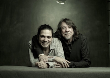 LENINE presenta RIZOMA junto a su hijo, Bruno Giorgi - 3 de agosto 2022 - Auditorio Nacional del SODRE