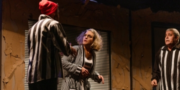 La "Trilogía de la Indignación": Esteve Soler y su abrazo con Brecht - Teatro Stella - Junio 2022 - Foto © Sofia Puvill Balcells