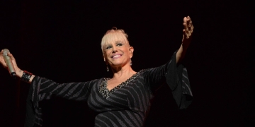 Valeria Lynch en Salto - Teatro Larrañaga - Julio 2022 - Foto Mayra Cánepa