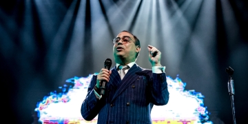 Gilberto Santa Rosa en Antel Arena - julio 2022 - Foto © Ricargo Gómez www.cooltivarte.com
