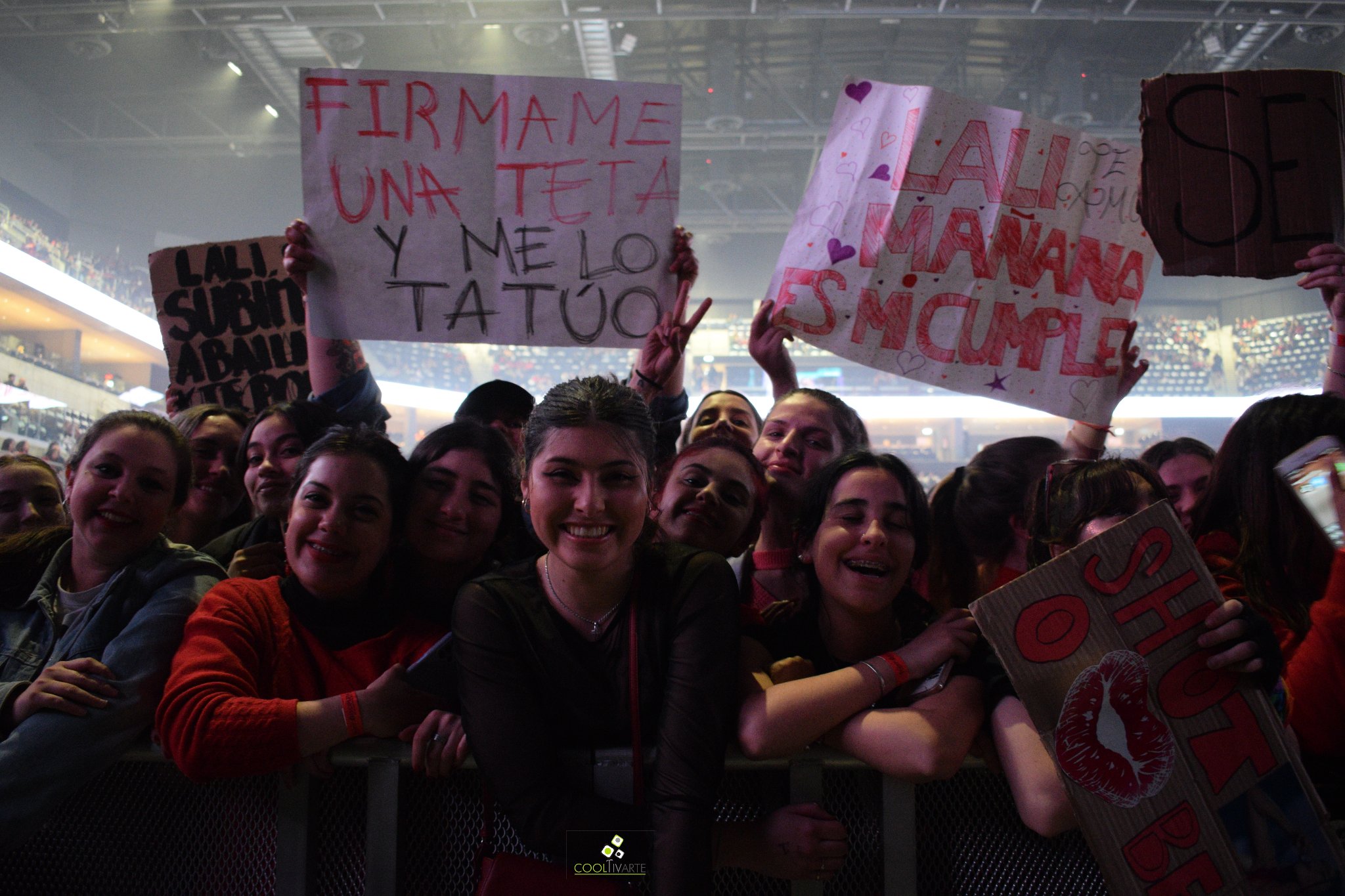 Lali Fans Antel Arena 13-08-22 - Foto Claudia Rivero