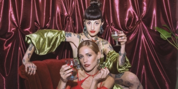 Rocío Igarzábal acentúa su pasión por la cultura latinoamericana con "Caja de Cartón" feat. Mel Muñiz