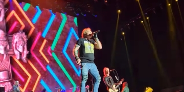 Guns N' Roses - Uruguay - 2-10-2022 - Estadio Centenario-imagen captura video Andrea Bermudez