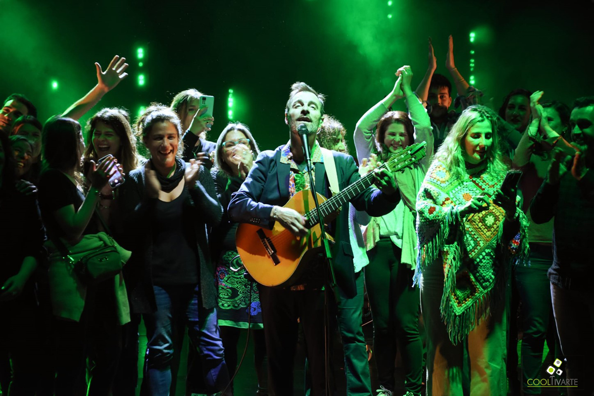 Kevin Johansen en Auditorio Adela Reta - octubre 2022 - Foto Andrea Silvera