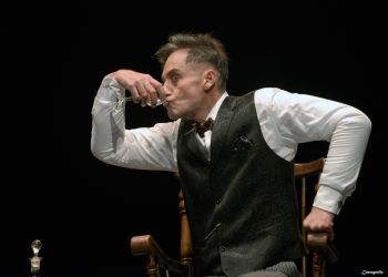 MONO- Informe a la academia - Sábados y domingos de noviembre en Sala Verdi - Sábados 21 horas | domingos 19 horas