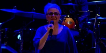 laura canoura