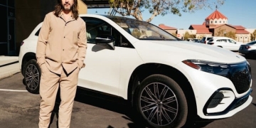 JUANES se convierte en el primer artista en compartir un adelanto de su próximo álbum a través de experiencia sonora para automóviles en Dolby Atmos