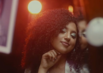 Valentina Martínez - Pisando Fuerte ( video oficial)