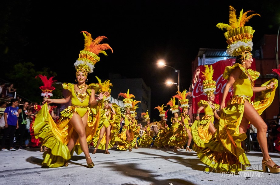 Cobertura Diego Castro Famea. Noche 1 de 2 de Las Llamadas, por Islas de Flores, Montevideo. Uruguay