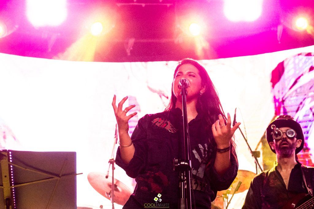 LA TABARÉ en vivo en Plaza Mateo - marzo 2023 - Foto Maximiliano Irrazabal