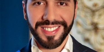 Foto de uso oficial del Presidente Nayib Bukele