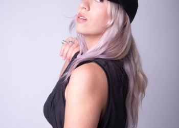 KIRA1312 ✶"COMO LO MOVEMOS" ✶ prod. LVZY Nuevo single y video, disponible en tiendas digitales.