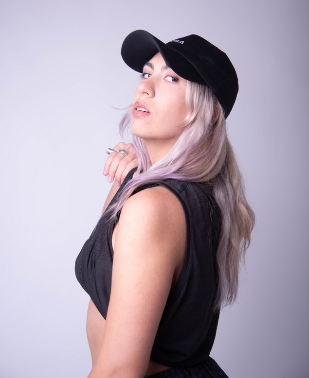 KIRA1312 ✶"COMO LO MOVEMOS" ✶ prod. LVZY Nuevo single y video, disponible en tiendas digitales. KIRA1312 ✶"COMO LO MOVEMOS" ✶ prod. LVZYNuevo single y video, disponible en tiendas digitales.