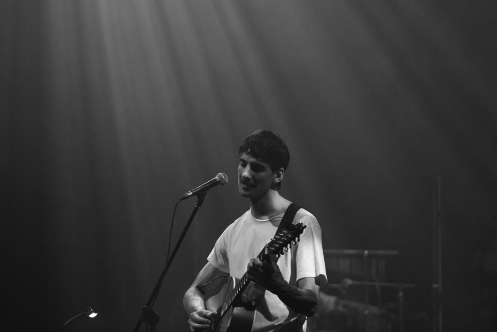 Mateo solo bien se lame por Nair Mirabrat - marzo 2023 - Florencia Vargas