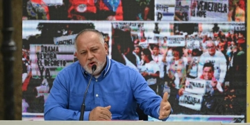 Diosdado Cabello insulta al presidente Boric tras críticas a Maduro
