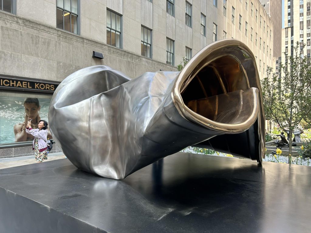 Recorriendo Exposiciones PAULA CROWN por Daniel Benoit Cassou