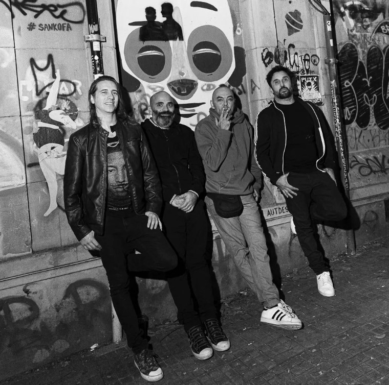 Morón y Los Intensos en @bluzzbar - viernes 4 de agosto 2023