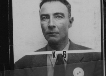 Ciencia, progreso y autodestrucción: Paradojas de Robert Oppenheimer, la mente brillante en su laberinto