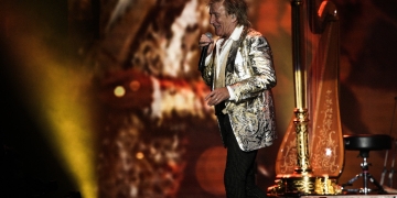 ROD STEWART deslumbró a miles de fanáticos en el estadio GEBA - Ph- Tobias Gross