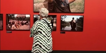 Recorriendo Exposiciones HIROMI NAGAKURA al AMAZONAS con AILTON KRENAK por Daniel Benoit Cassou
