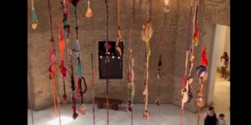 Recorriendo Exposiciones SINFONÍA DE COLORES por Daniel Benoit Cassou