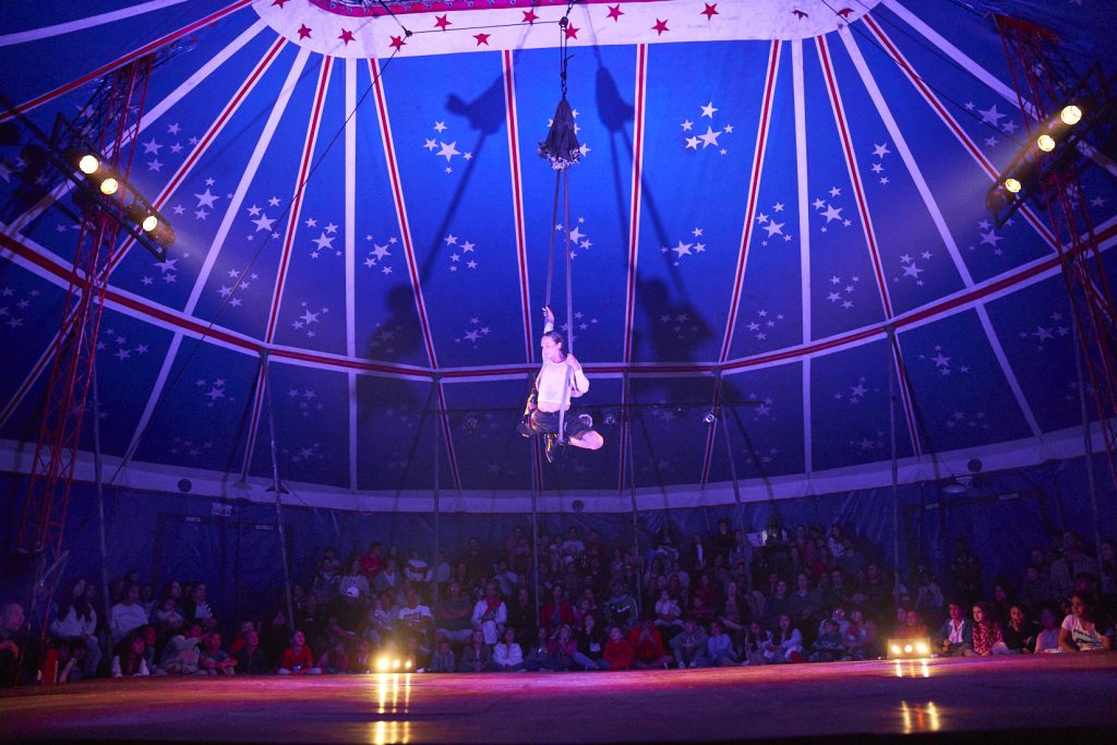 Circo Migra y Tranzat animan el verano en La Paloma y Piriápolis