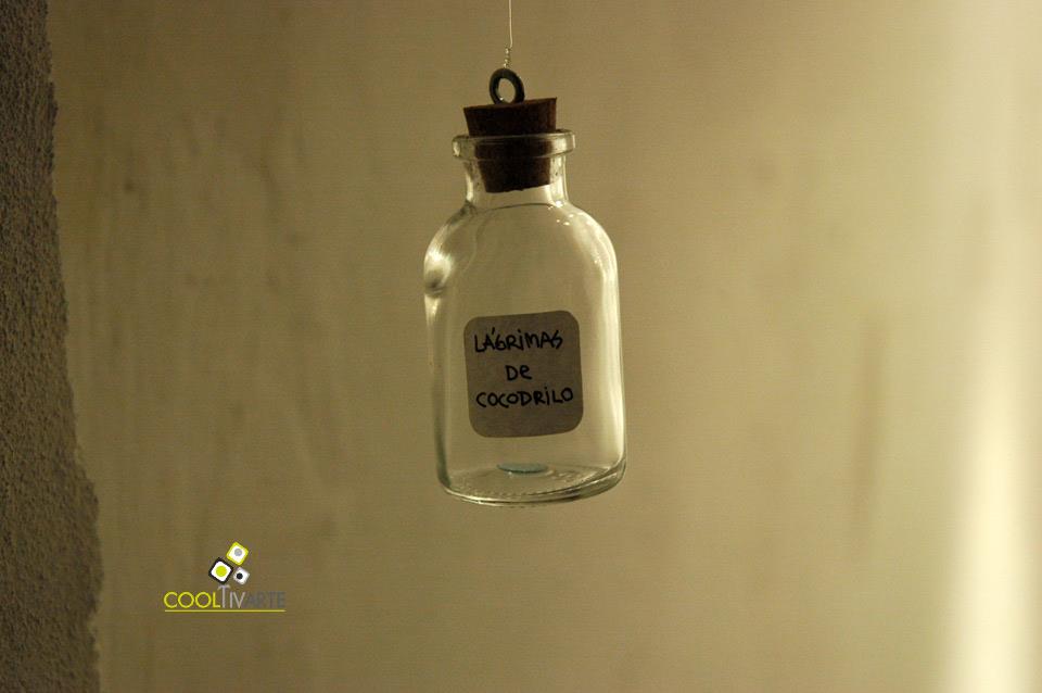 Lágrimas Vivas - Catherina Romanelli - cme-SUBTE - Agosto 2009 - © Federico Meneses Lágrimas Vivas - Catherina Romanelli - cme-SUBTE - Agosto 2009 - © Federico Meneses