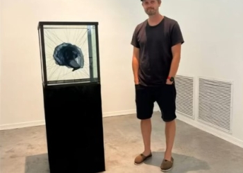 ADAM JEPPESEN en Museo de Arte Contemporáneo Atchugarry (MACA) Recorriendo Exposiciones por Daniel Benoit Cassou