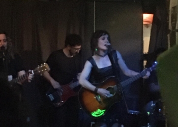 ROMINA PELUFFO - TRÓPICO DUCLÓS EN BLUZZ BAR