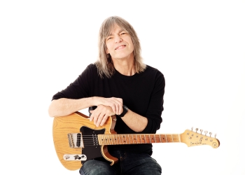 Mike Stern - Temporada 25 años Sala Zitarrosa - 05 de marzo 2024 - 21:00 hs.