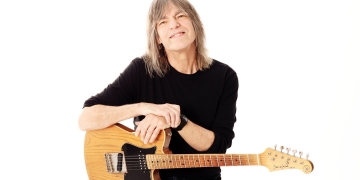 Mike Stern - Temporada 25 años Sala Zitarrosa - 05 de marzo 2024 - 21:00 hs.
