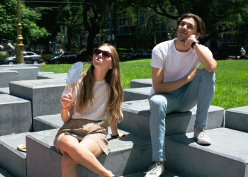 ¡Descubrí “Sur”, la nueva apuesta del dúo pop ponfe!