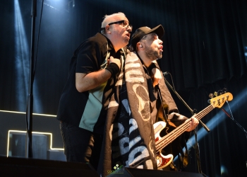 TROTSKY VENGARÁN CATA Y LOS ROSEBRUTI Noche de los deseos - Diciembre 2023 LA TRASTIENDA FOTOS CLAUDIA RIVERO